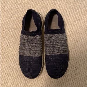 Adidas Ultra Boost laceless